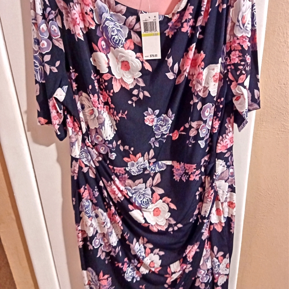 Moving-make offer! NWT Connected Apparel Shift Dress 18W